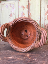 Set old terracotta pots