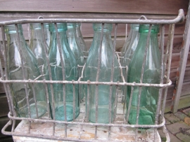 Brocante galvanized milk crate with 12 bottles of 1 liter
