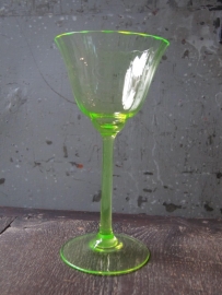 Brocante colored (wine) glass