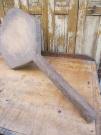 Oude grote snijplank met handvat