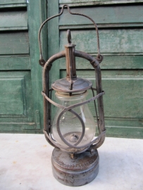 Super cute old oil lamp.