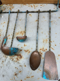 Keukenrekje met  6 accessoires, messing