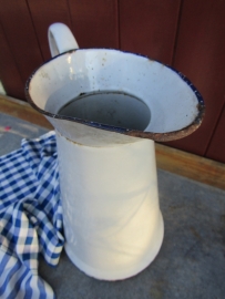 Emaille brocante kan
