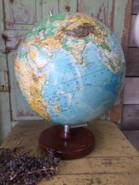 Vintage globe with reliëf