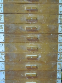 Mooie oude bakkerslade