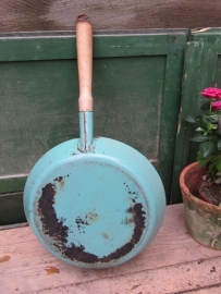Emaille brocante groene koekenpan met ophangoogje