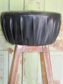 Brocante old wooden bar stool