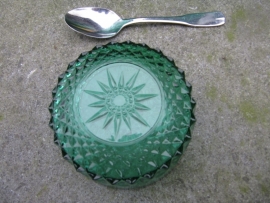 Brocante groene glazen schaaltjes. Set van 6 stuks.