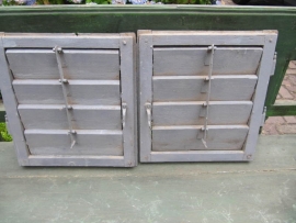 Set oude houten luikjes