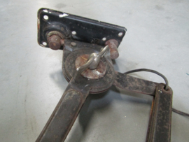Oude industriële schaarlamp AGI