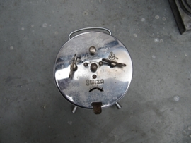 Oude zilverkleurige wekker