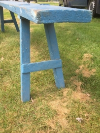 Antieke lange houten bank