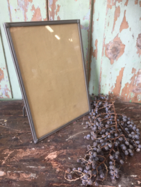 Brocante lijst met glas ,bewerkt