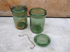 Ancient brocante green jar of 3/4 liter