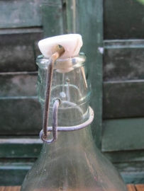Big bright bracket bottle