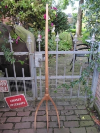 Oude brocante hooivork