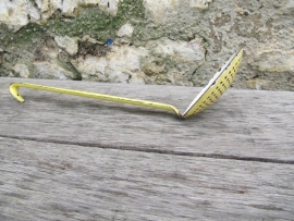 Old enamel yellow skimmer