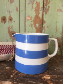 Old stoneware can