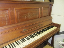 Beautiful old mahogany piano Steinbach-Berlin