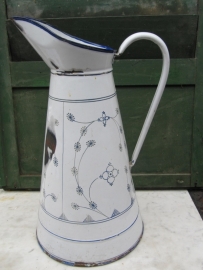 Large enamel can with motif