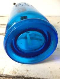 Old blue seltzerbottle