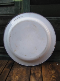 Enamel round tray