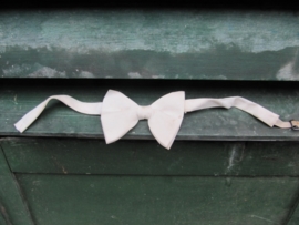 Oud brocante vlinderdasje
