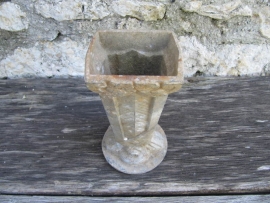 Frans Brocante metalen (graf)vaas