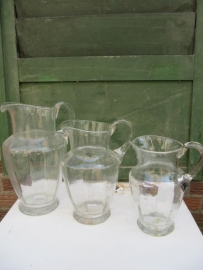 Mooie heldere oude brocante waterkan medium