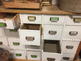 Brocante houten ladenkast