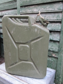 Brocante jerrycan van 20 liter