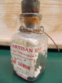French old bottle of wood paint Cadmium