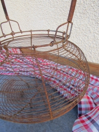 Grote antieke eiermand