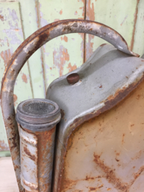 Oude Franse jerrycan