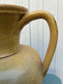 Brocante Franse aardewerk vaas/kan