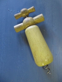 Oude houten kurkentrekker