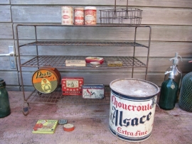 Brocante shoe polish tin brand Domino