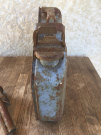 Oude Franse jerrycan met vultuit
