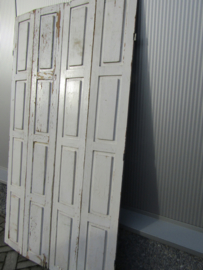 Brocante dichte luiken hoog