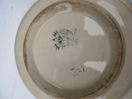 Brocante schaal van Boch serie Carlotta
