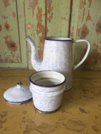 Brocante koffiepot met filter