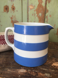 Old stoneware can