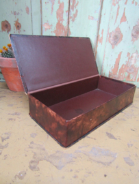 Oude beklede doos
