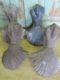 Set van 4 Antieke Franse gietijzeren badpoten
