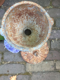 Oude Franse tuinvaas met deksel