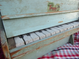Gave oude Franse speelgoed piano