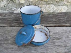 Oud Frans brocante emaille emmertje met inzetbakje in blauw