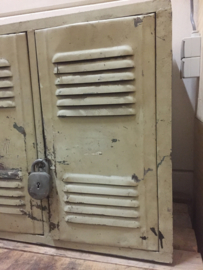 Oude lockerkast klein