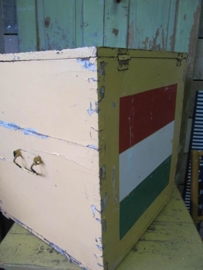 Brocante grote (stem) kist
