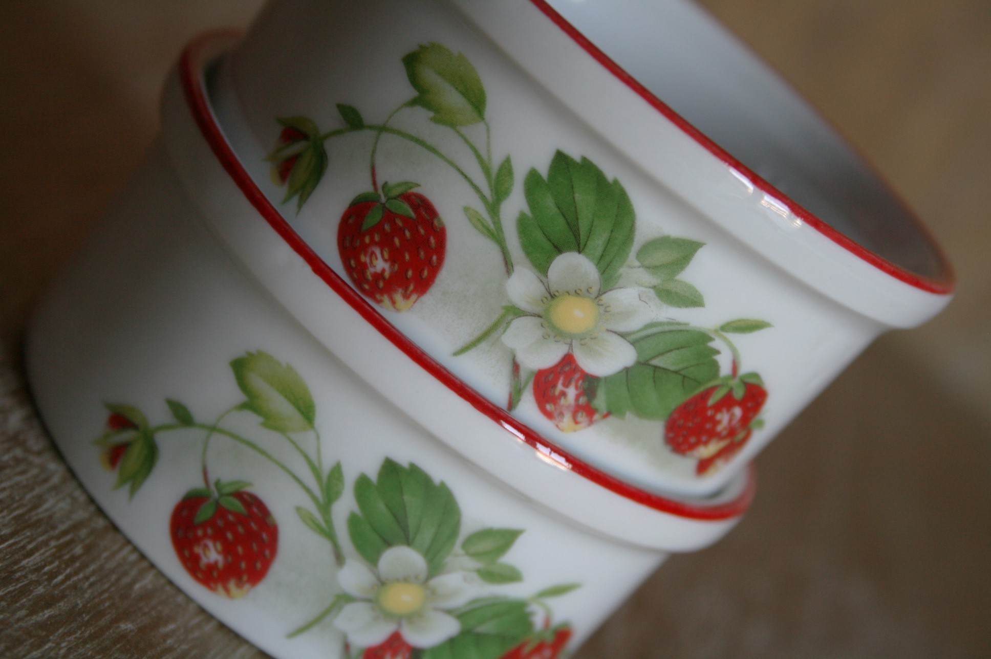 Merkloos - Set Souffléschaaltjes - Aardbeien